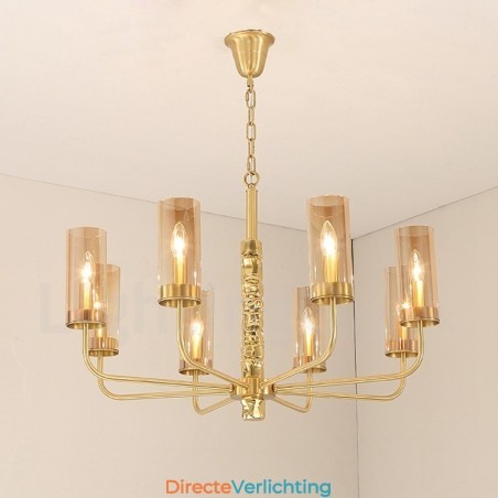 Moderne eigentijdse 8-lichts kroonluchter van messing met glazen kap Moderne eigentijdse 8-lichts kroonluchter van messing met glazen kap