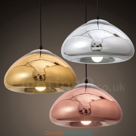Moderne, eigentijdse hanglamp van glas met 1 lichtbron en glazen kap Moderne, eigentijdse hanglamp van glas met 1 lichtbron en glazen kap
