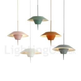 Moderne, eigentijdse hanglamp van staal