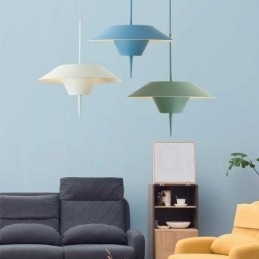 Moderne, eigentijdse hanglamp van staal