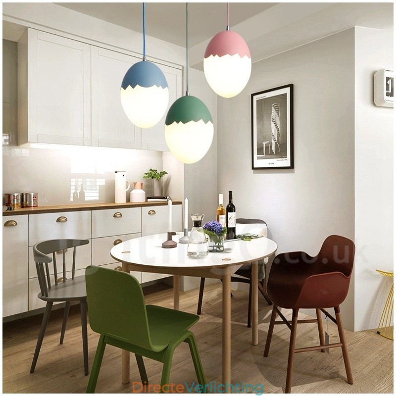 Moderne, eigentijdse hanglamp van staal