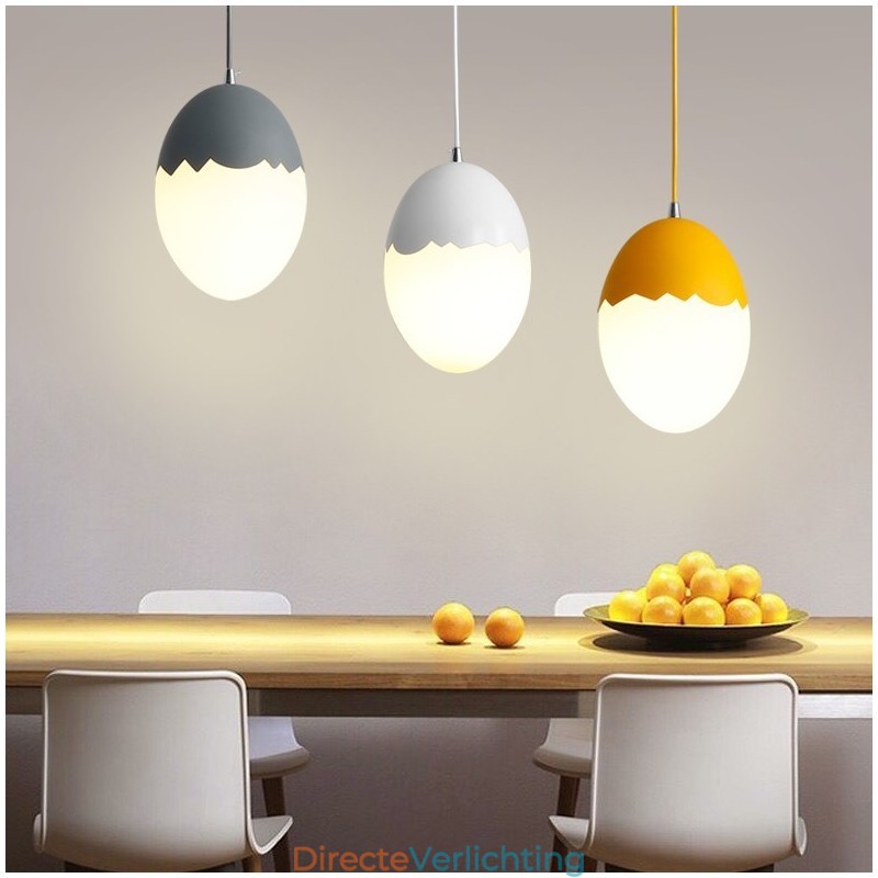 Moderne, eigentijdse hanglamp van staal