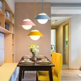 Moderne, eigentijdse hanglamp van staal