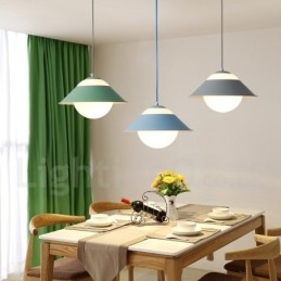 Moderne, eigentijdse hanglamp van staal
