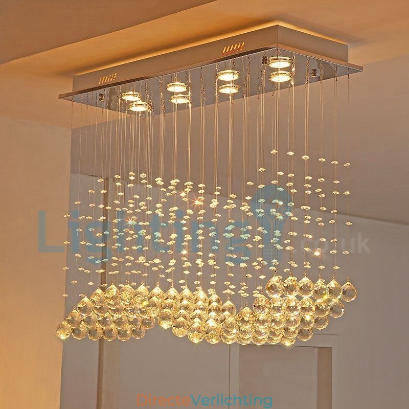 Moderne eigentijdse kroonluchter, plafondlamp, kristallen regendruppellamp
