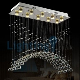 Moderne eigentijdse kroonluchter, plafondlamp, kristallen regendruppellamp