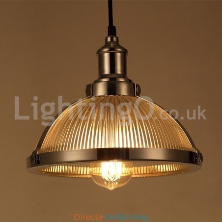 Industriële roestvrijstalen hanglamp met enkele kop in de winkel Industriële roestvrijstalen hanglamp met enkele kop in de winkel