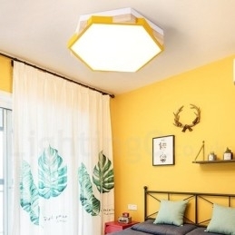 Dimbare, meerkleurige zeshoekige plafondlamp van hout met acrylkap Plafondlamp in Scandinavische stijl