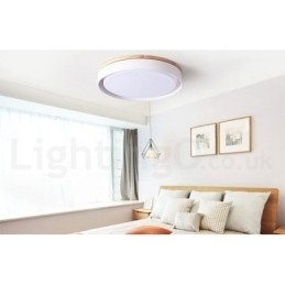 Dimbare, veelkleurige, ronde plafondlamp van hout met acrylkap Plafondlamp in Scandinavische stijl