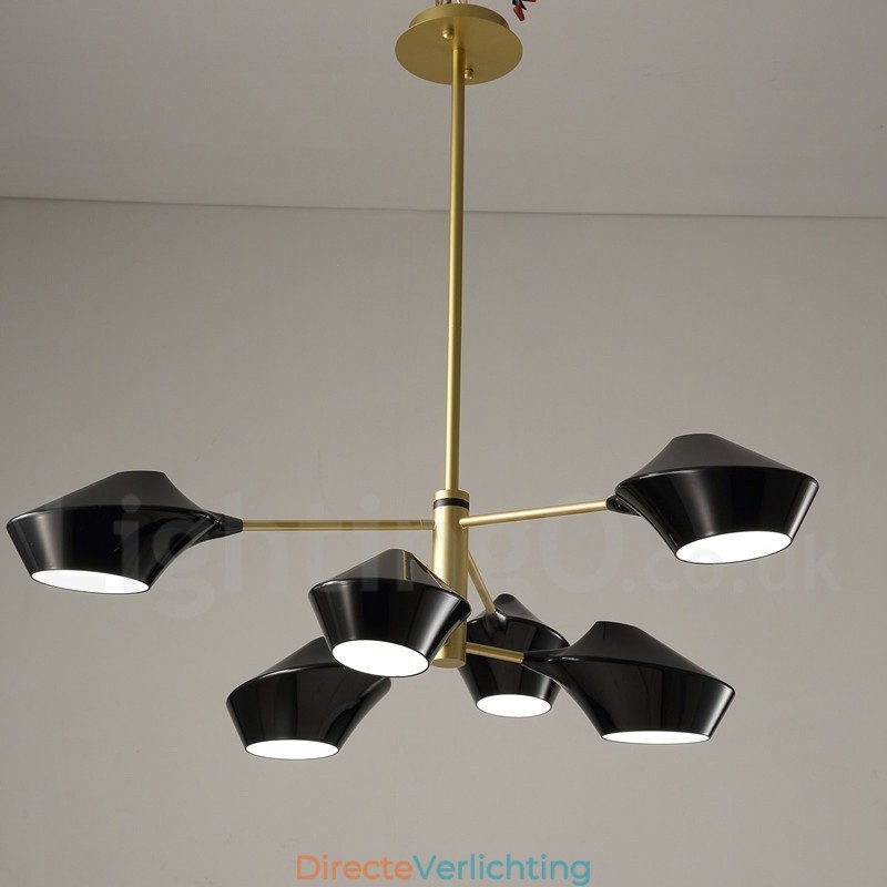 Moderne eigentijdse pijpkroonluchter met witte en zwarte acrylkappen