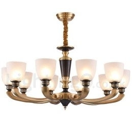 Luxe rustieke retro vintage kroonluchter van puur messing met hangende kaarsen en glazen kappen