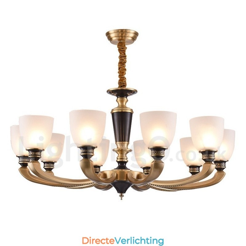 Luxe rustieke retro vintage kroonluchter van puur messing met hangende kaarsen en glazen kappen