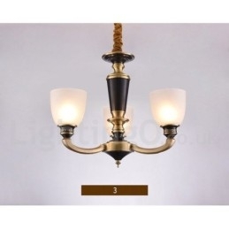 Luxe rustieke retro vintage kroonluchter van puur messing met hangende kaarsen en glazen kappen