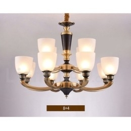 Luxe rustieke retro vintage kroonluchter van puur messing met hangende kaarsen en glazen kappen