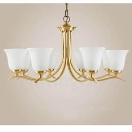 Luxe rustieke retro vintage kroonluchter van puur messing met hangende kaarsen en glazen kappen