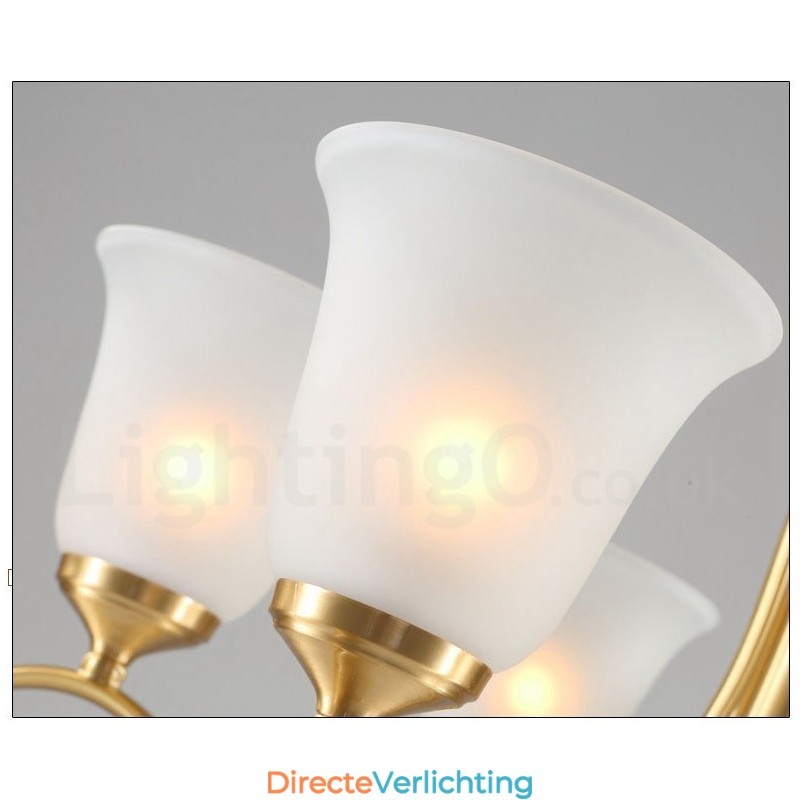 Luxe rustieke retro vintage kroonluchter van puur messing met hangende kaarsen en glazen kappen
