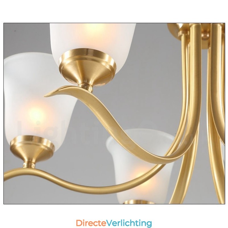 Luxe rustieke retro vintage kroonluchter van puur messing met hangende kaarsen en glazen kappen