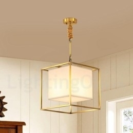 Eenvoudige, rustieke, retro vintage hanglamp van puur messing met stoffen kap