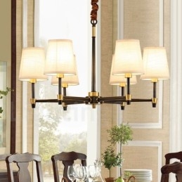 Grote luxe rustieke retro vintage kroonluchter van puur messing met stoffen kappen