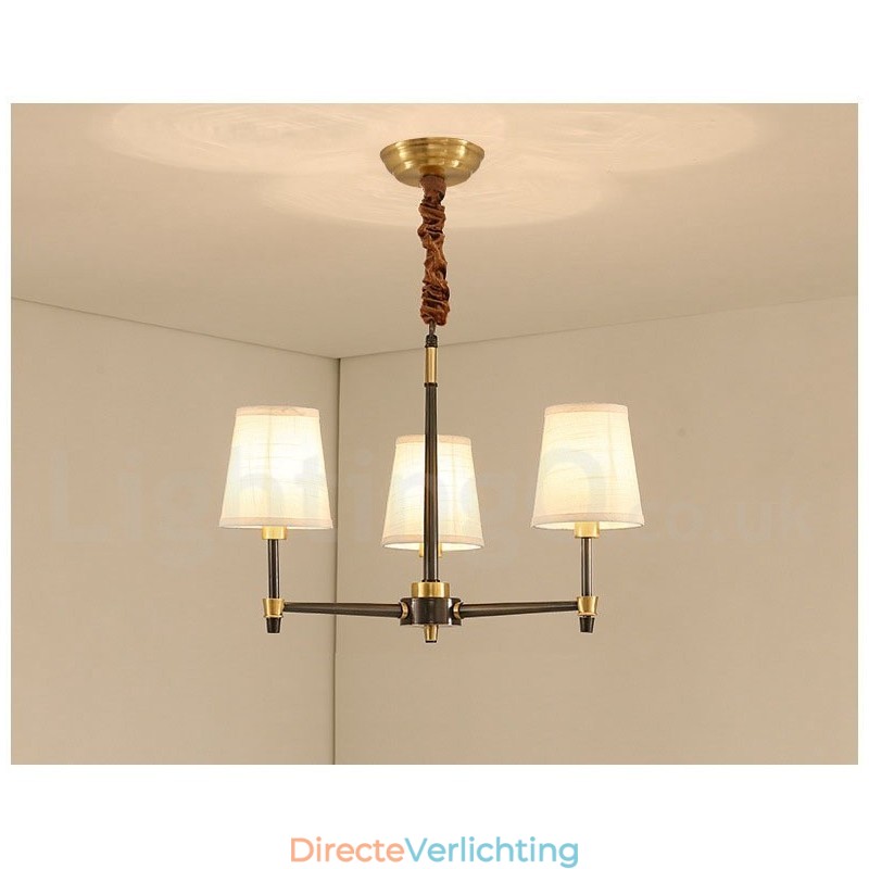Grote luxe rustieke retro vintage kroonluchter van puur messing met stoffen kappen