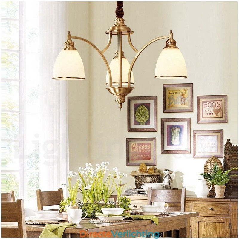 Grote luxe rustieke retro vintage kroonluchter van puur messing met glazen kappen