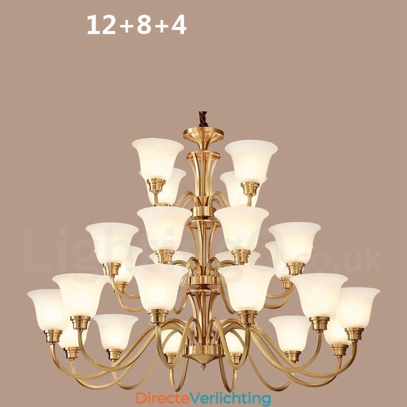Grote luxe rustieke retro vintage kroonluchter van massief messing met glazen kappen van puur messing