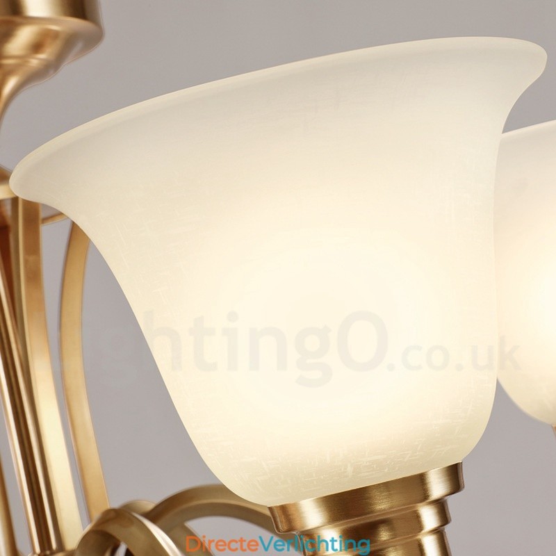 Grote luxe rustieke retro vintage kroonluchter van massief messing met glazen kappen van puur messing