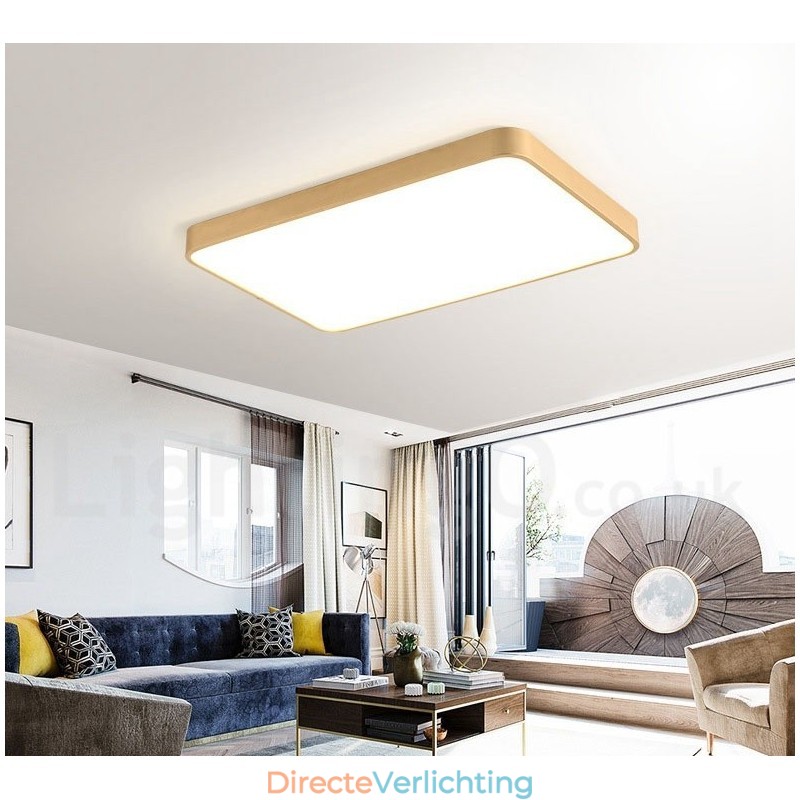 Ultradunne rechthoekige dimbare moderne eigentijdse Scandinavische stijl plafondlampen van messing met acryl kap. Kan ook als wandlamp worden gebruikt.