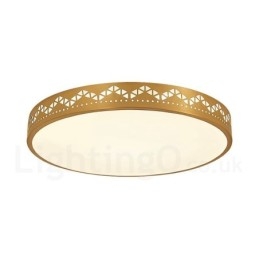 Ronde, moderne, eigentijdse, Scandinavische stijl plafondlamp van puur messing met acryl kap