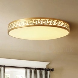Ronde, moderne, eigentijdse, Scandinavische stijl plafondlamp van puur messing met acryl kap