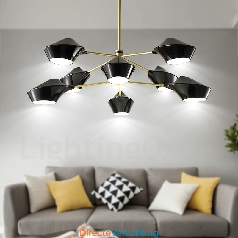 Twee lagen veelkleurige lineaire retro kroonluchter 8 lichtbronnen met acryl kappen buiten garage