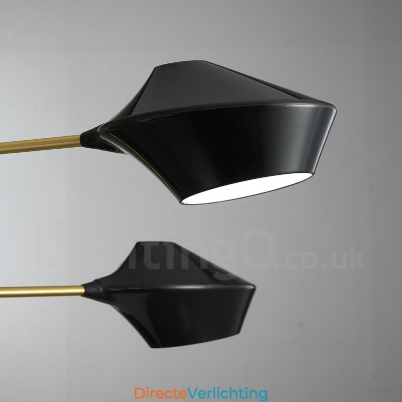 Twee lagen veelkleurige lineaire retro kroonluchter 8 lichtbronnen met acryl kappen buiten garage