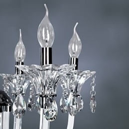Elegante kristallen kroonluchter met 6 lampen in kaarslamp