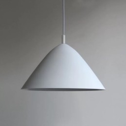Moderne, eigentijdse hanglamp in Scandinavische stijl