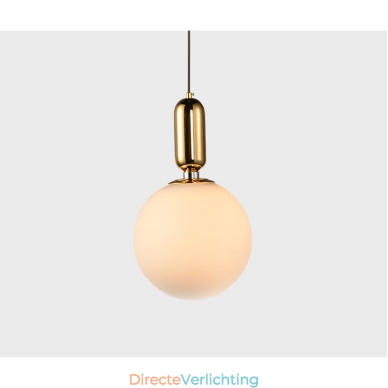 Moderne, eigentijdse hanglamp met glazen kap