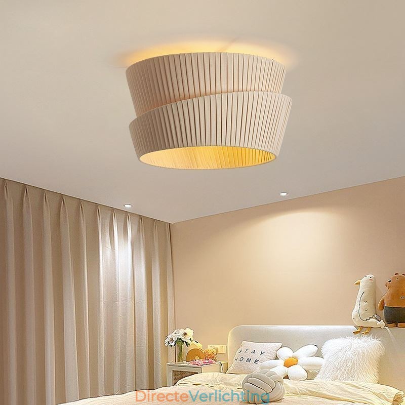 Wabi Sabi plafondlamp met dubbele laag stoffen kap in Franse crèmestijl