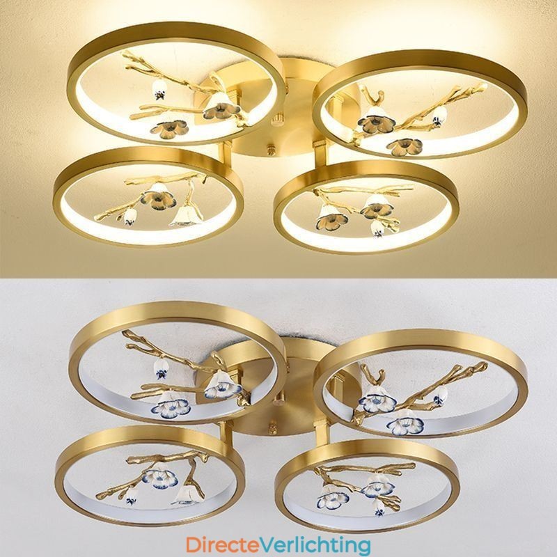 Plafondlamp in de vorm van een pruimenbloesem in de vorm van een koperen kunsttak