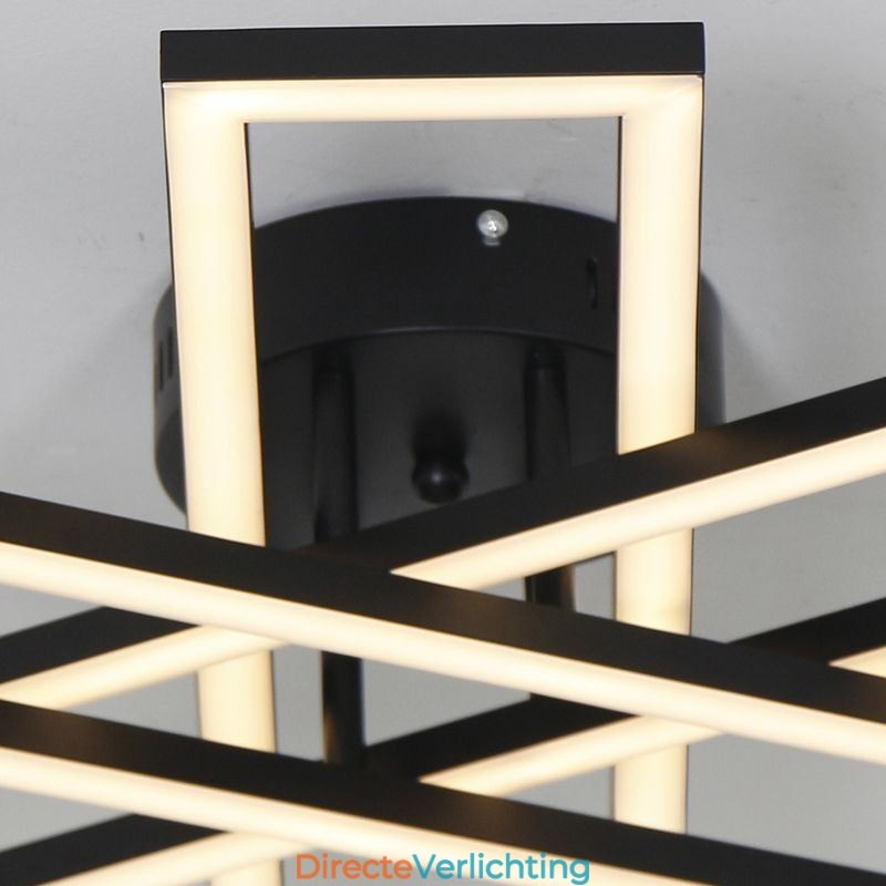 Minimalistische plafondlamp in de vorm van een windmolen van aluminium