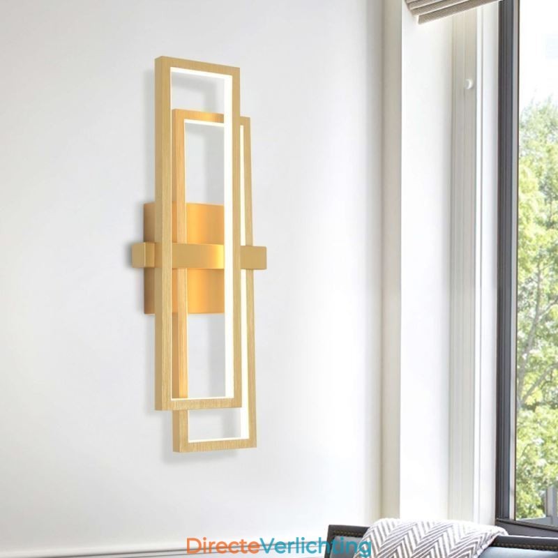 Minimalistische plafondlamp van aluminium met geometrische vormen en een vierkante vorm