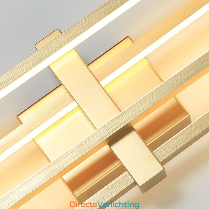 Minimalistische plafondlamp van aluminium met geometrische vormen en een vierkante vorm