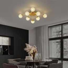 Moderne plafondlamp met gouden plafondbevestiging, decoratieve verlichtingsarmatuur