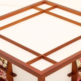 Retro houten plafondlamp met vierkante inbouw