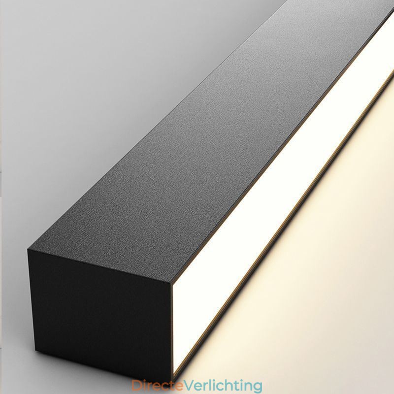 Moderne plafondlamp, lange strip, opbouw plafondlamp
