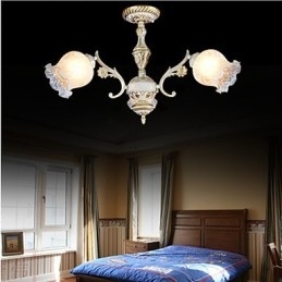 Witte drie lampen Europese retro klassieke