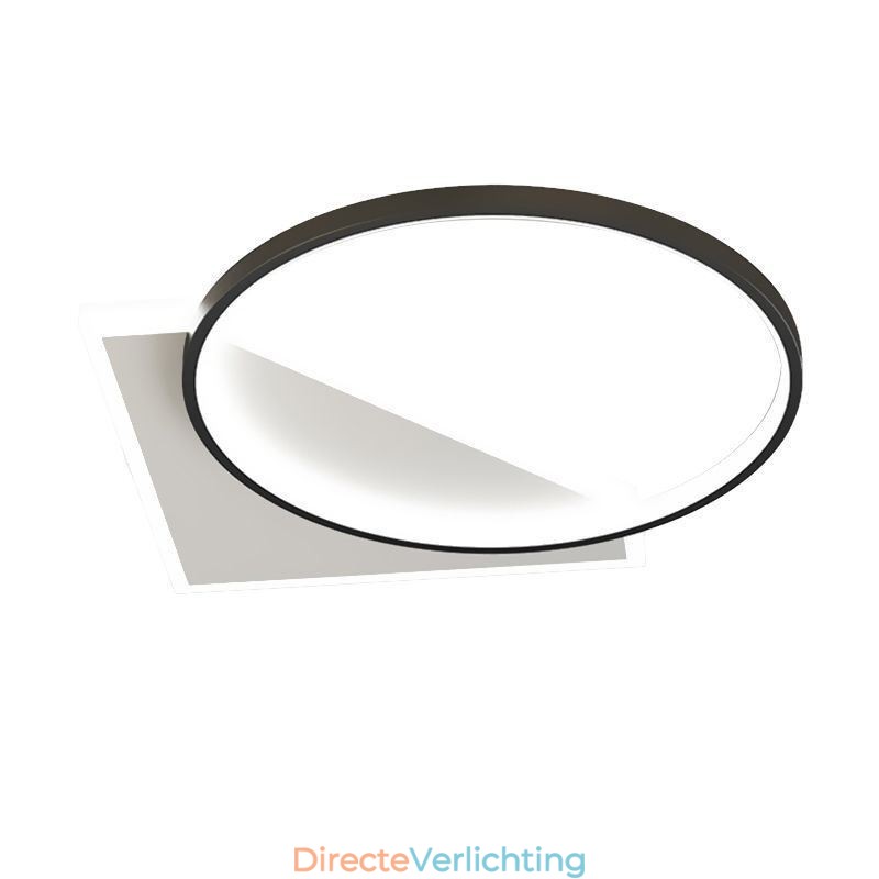 Moderne plafondlamp met inbouwmontage