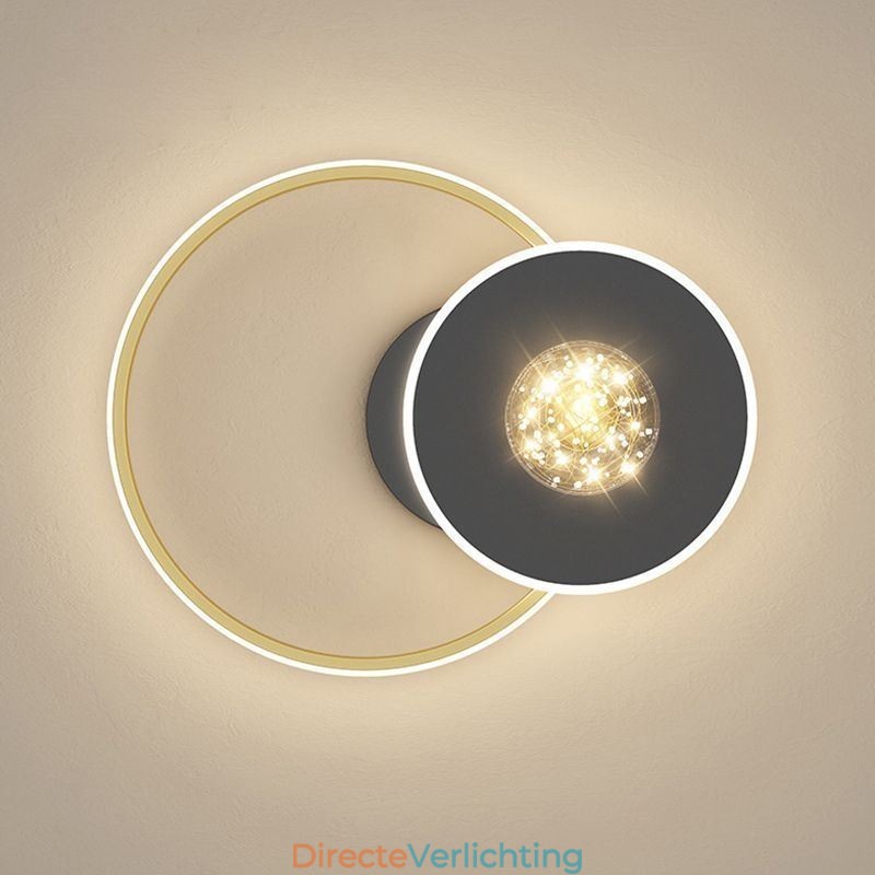 Minimalistische plafondlamp voor inbouw in woondecoratie