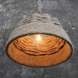 Retro handgemaakte henneptouw countryard kroonluchterlamp in industriële landelijke stijl