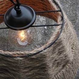 Retro handgemaakte henneptouw countryard kroonluchterlamp in industriële landelijke stijl