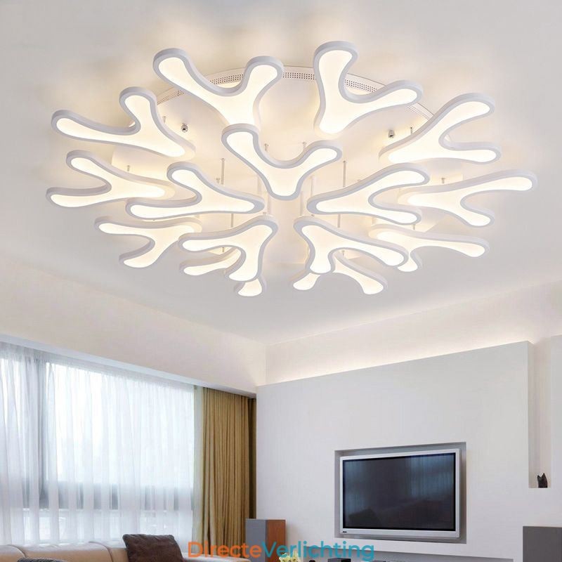 Plafondlamp van acryl met gewei