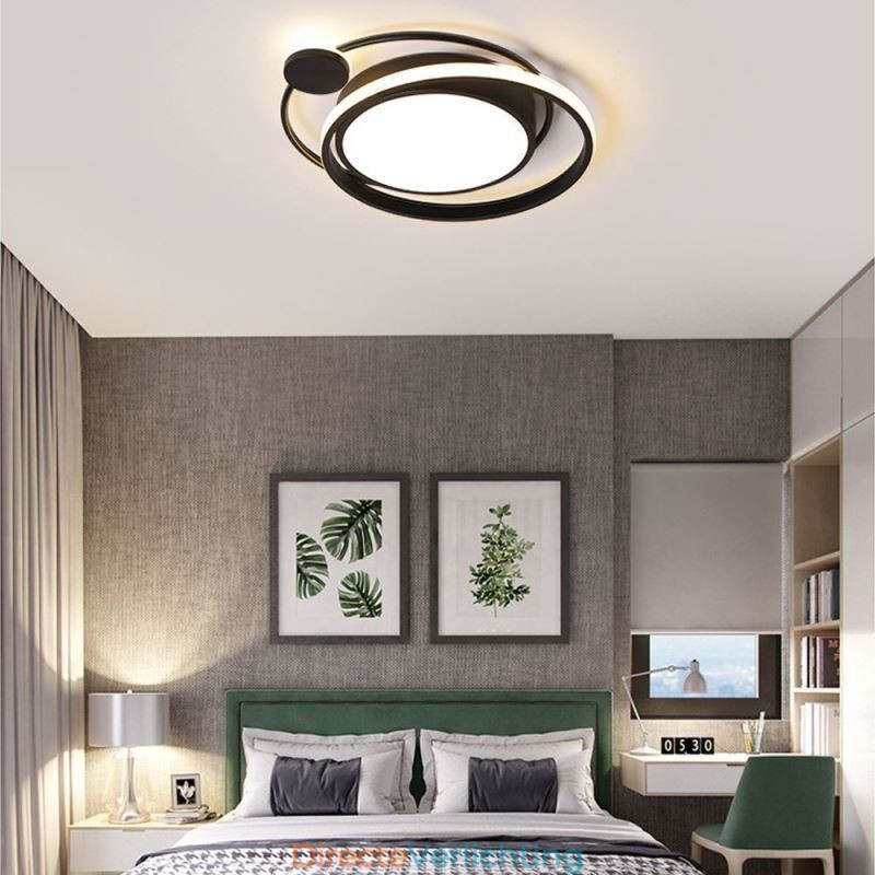 Moderne ronde plafondlamp met inbouwmontage